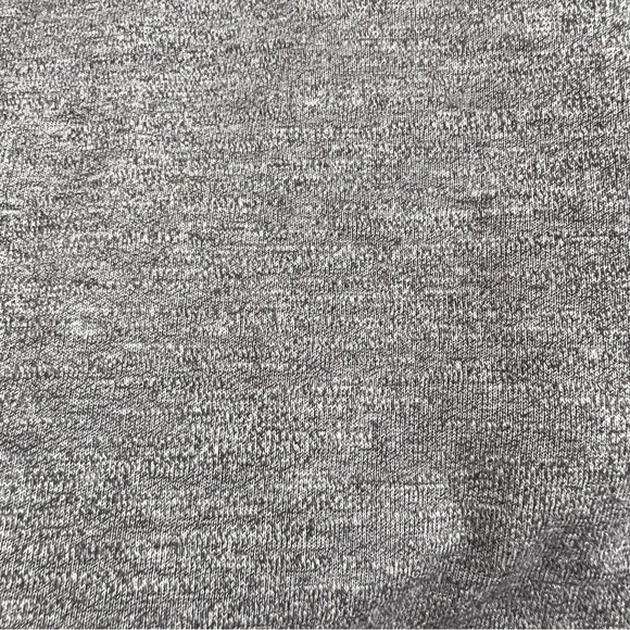 Fabletics The Front Row Tee Size XL Heathered Gray Grey Short Sleeve Comfy - Picture 8 of 9